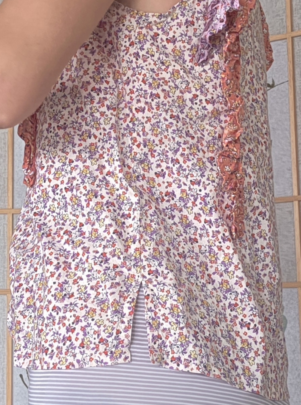 Ann Taylor Floral Ruffled V-Neck Sleeveless Top Cotton Ditzy Print Blouse - Picture 9 of 14